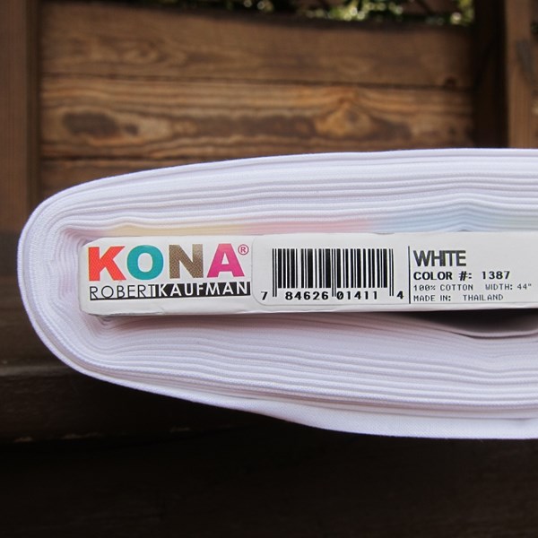 Kona Cotton - Snow 10 Yard Bolt Size 44/45 in White/Off White Blenders | Robert Kaufman