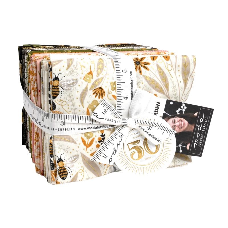 Bee Garden Fat Quarter Bundle | Gingiber | 28 FQs + 1 Panel