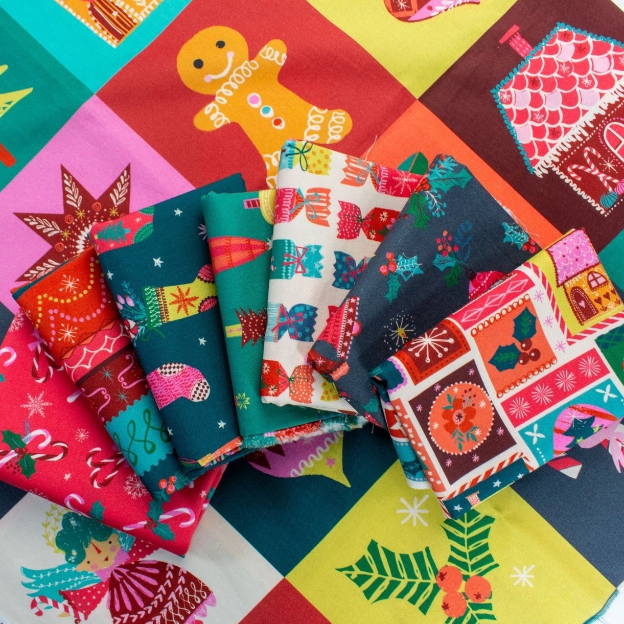 Candy Cane Christmas Fat Quarter Bundle | Helen Black | 8 FQs