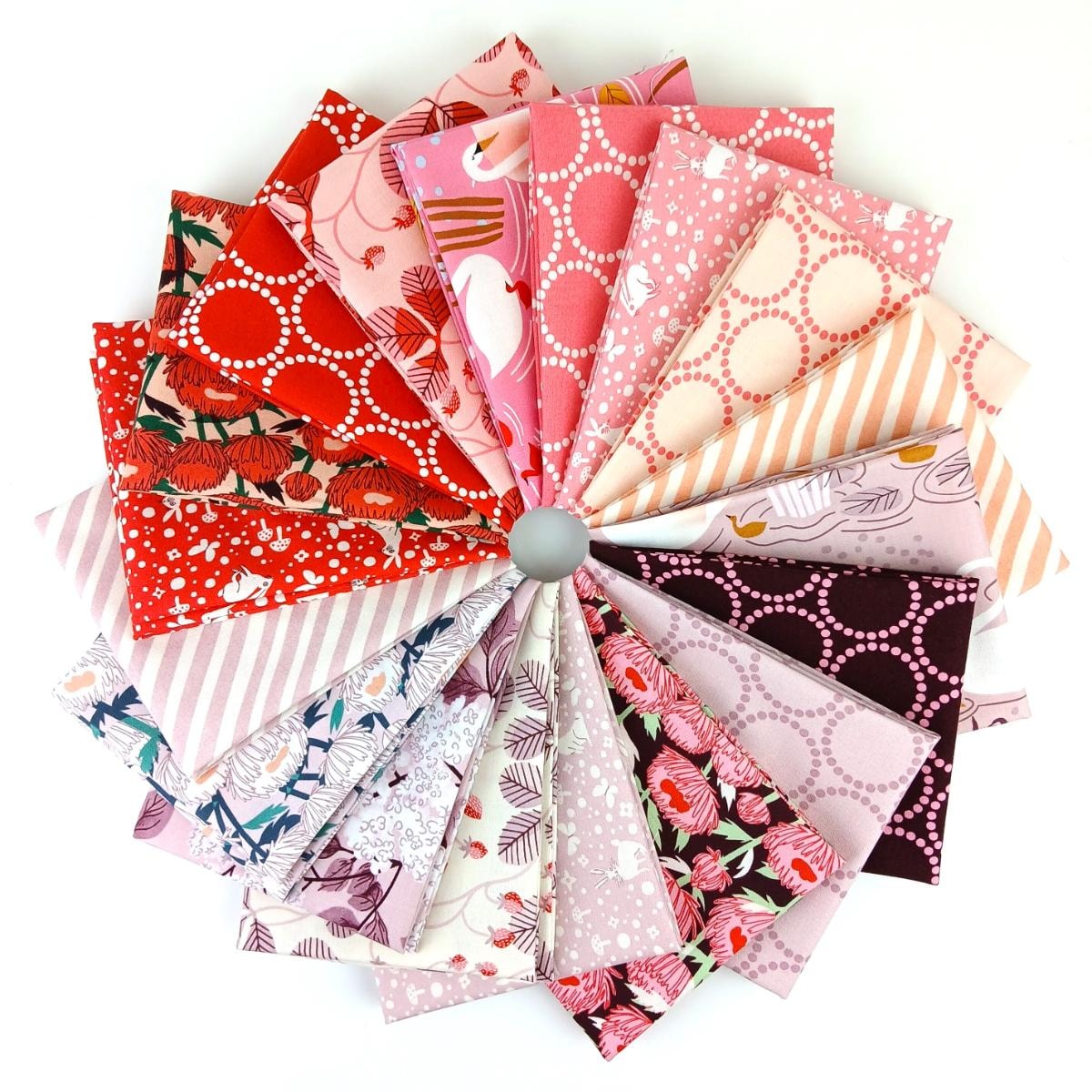 Love Letter Fat Quarter Bundle | Lizzy House - Pink/Red Colorway 18 FQs